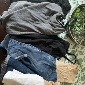Huge maternity/nursing lot